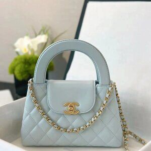 Classic CHANEL Bag: A Stylish and Versatile Choice for Elegance